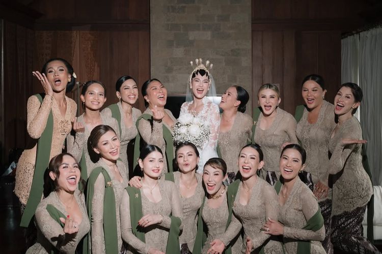 Deretan Bridesmaid dan Groomsmen Luna Maya dan Maxime Bouttier 