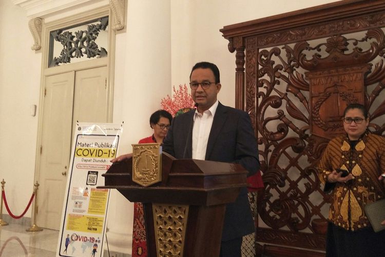 Gubernur DKI Jakarta Anies Baswedan dalam konferensi pers di Balai Kota DKI Jakarta, Jumat (13/3/2020).