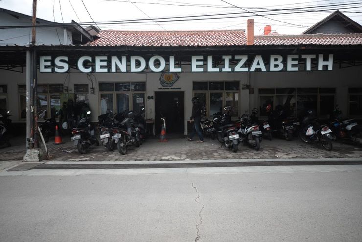 Perjalanan Bisnis Es Cendol Elizabeth, dari Gerobak sampai Hadir di Mal