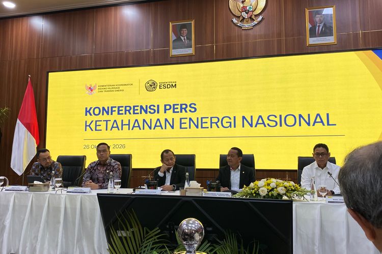 Bahlil Buka Suara soal Impor Pertalite dari Singapura di Tengah Pemangkasan Ekspor Gas