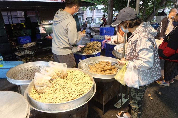 Suasana pasar kaget akhir pekan di Kota Hsinchu, Taiwan.