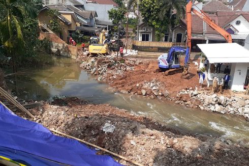 Aliran Anak Kali Pesangrahan Berhasil Dibuka, Banjir di Tiga Perumahan Ciputat Surut