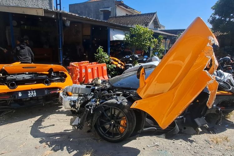 Benarkah McLaren yang Kecelakaan di Sukoharjo Gunakan Pelat Nomor Palsu?