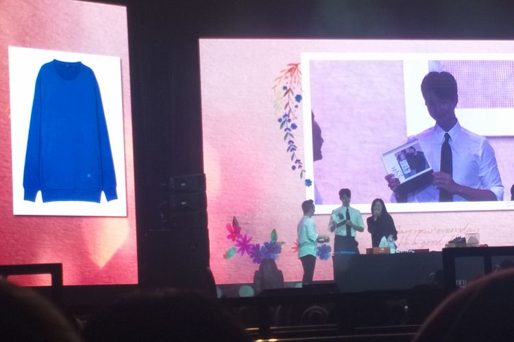 Salah satu hadiah dari Park Bo Gum dalam fan meeting bertajuk Good Day di The Kasablanka Hall, Kota Kasablanka, Jakarta Selatan, Sabtu (23/3/2019) malam.