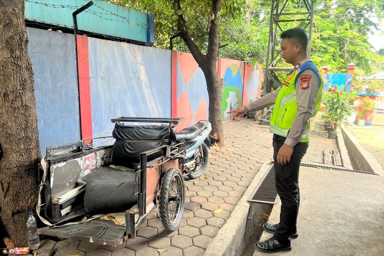 Oleng lalu Tabrak Motor di Cengkareng Jakbar, Pengemudi Becak Motor Tewas