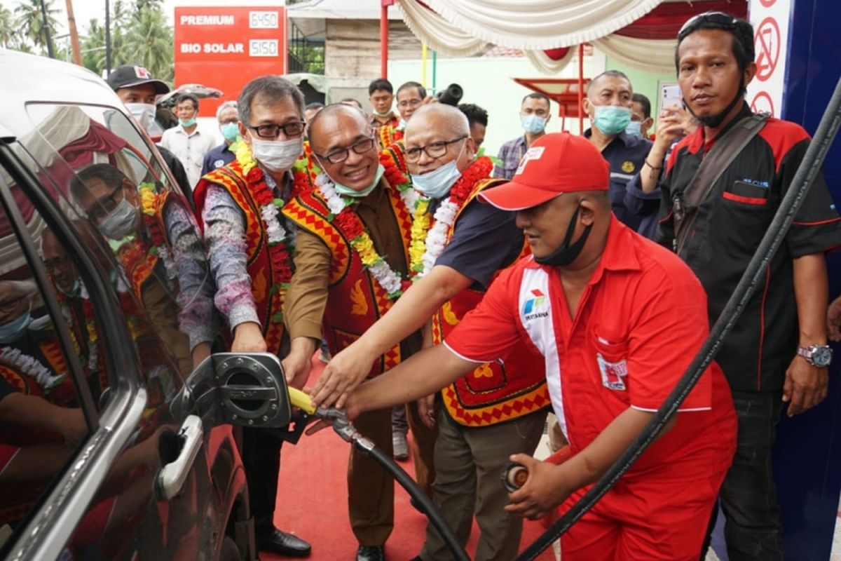 PT Pertamina (Persero) resmikan tiga lembaga penyalur BBM Satu Harga di wilayah Pulau Nias (Dok. Pertamina)