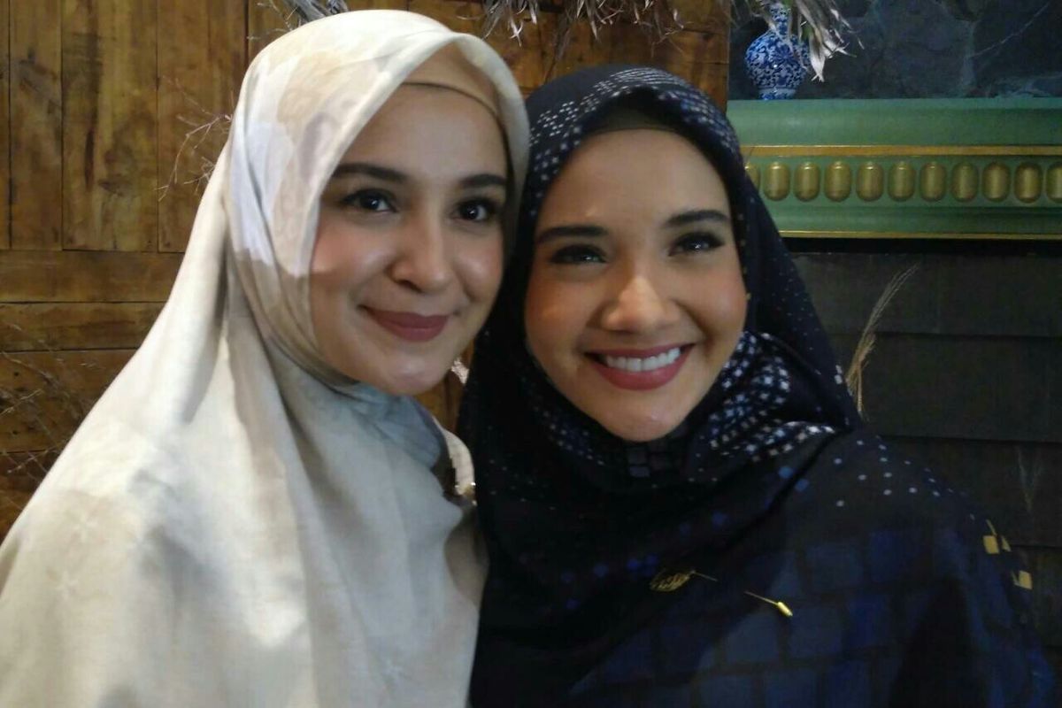 Shireen Sungkar dan Zaskia Sungkar saat ditemui dalam sebuah acara di kawasan Petogogan, Kebayoran Baru, Jakarta Selatan, Senin (29/4/2019).