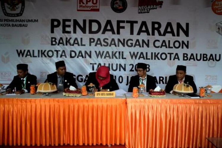 KPU Kota Baubau, Sulawesi Tenggara, telah menerima enam bakal pasangan calon dalam Pilkada Serentak 2018. Dari enam pasangan calon, empat pasangan calon dari gabungan partai politik dan dua pasangan calon dari jalur perseorangan.