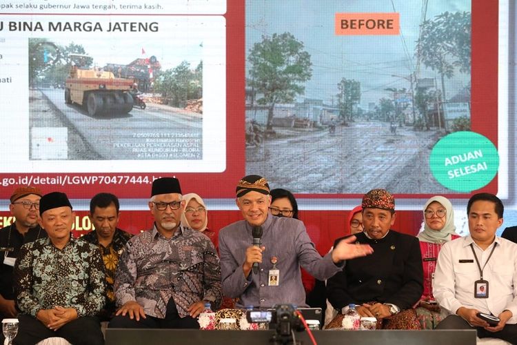 Gubernur Jawa Tengah (Jateng) Ganjar Pranowo menghadiri musyawarah perencanaan pembangunan (Musrenbang) di wilayah Kabupaten Jepara, Kudus, Pati, Rembang, dan Blora (Jekutibanglor) di Pendopo Kabupaten Rembang, Kamis (16/3/2023).