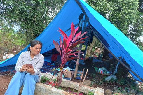 Cerita Korban Gempa Cianjur, Terpaksa Tinggal di Kuburan karena Rumah Rusak