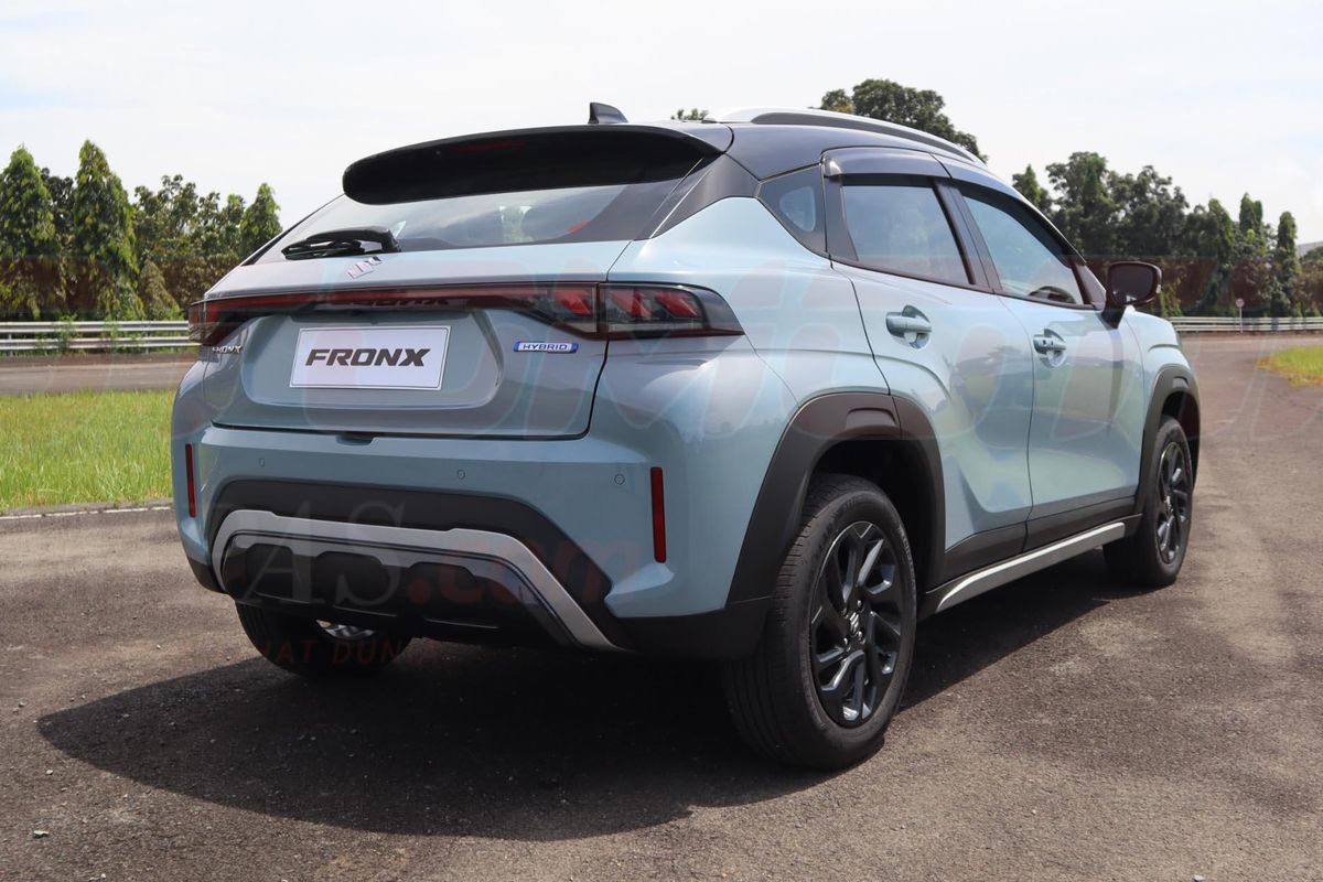 Tampak Belakang Suzuki Fronx