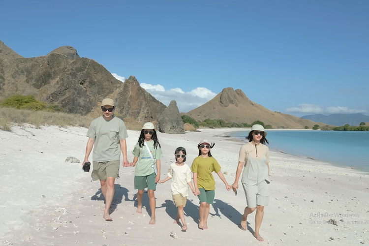 Kimbab Family menikmati liburan di Labuan Bajo, Nusa Tenggara Timur