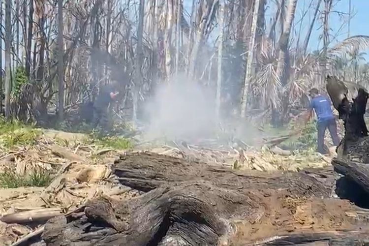 Kebakaran Kayu Sisa Banjir di Aceh Utara Meluas, Warga Minta Excavator untuk Putus Sebaran Api