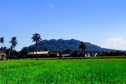 Gunung Tidar di Magelang, Konon Pakunya Pulau Jawa