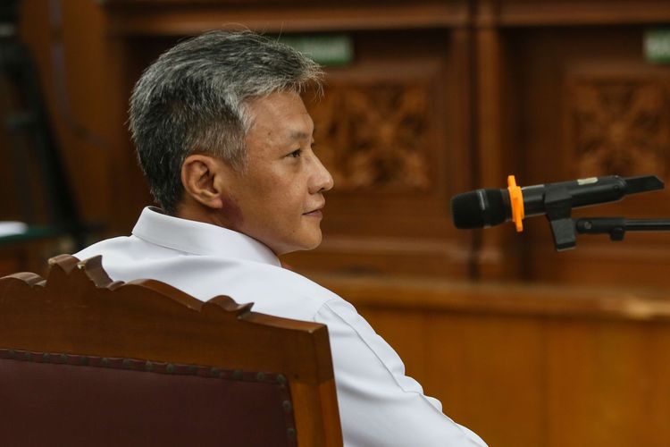 Foto stok: Terdakwa Brigjen Hendra Kurniawan menjalani sidang di Pengadilan Negeri (PN) Jakarta Selatan.