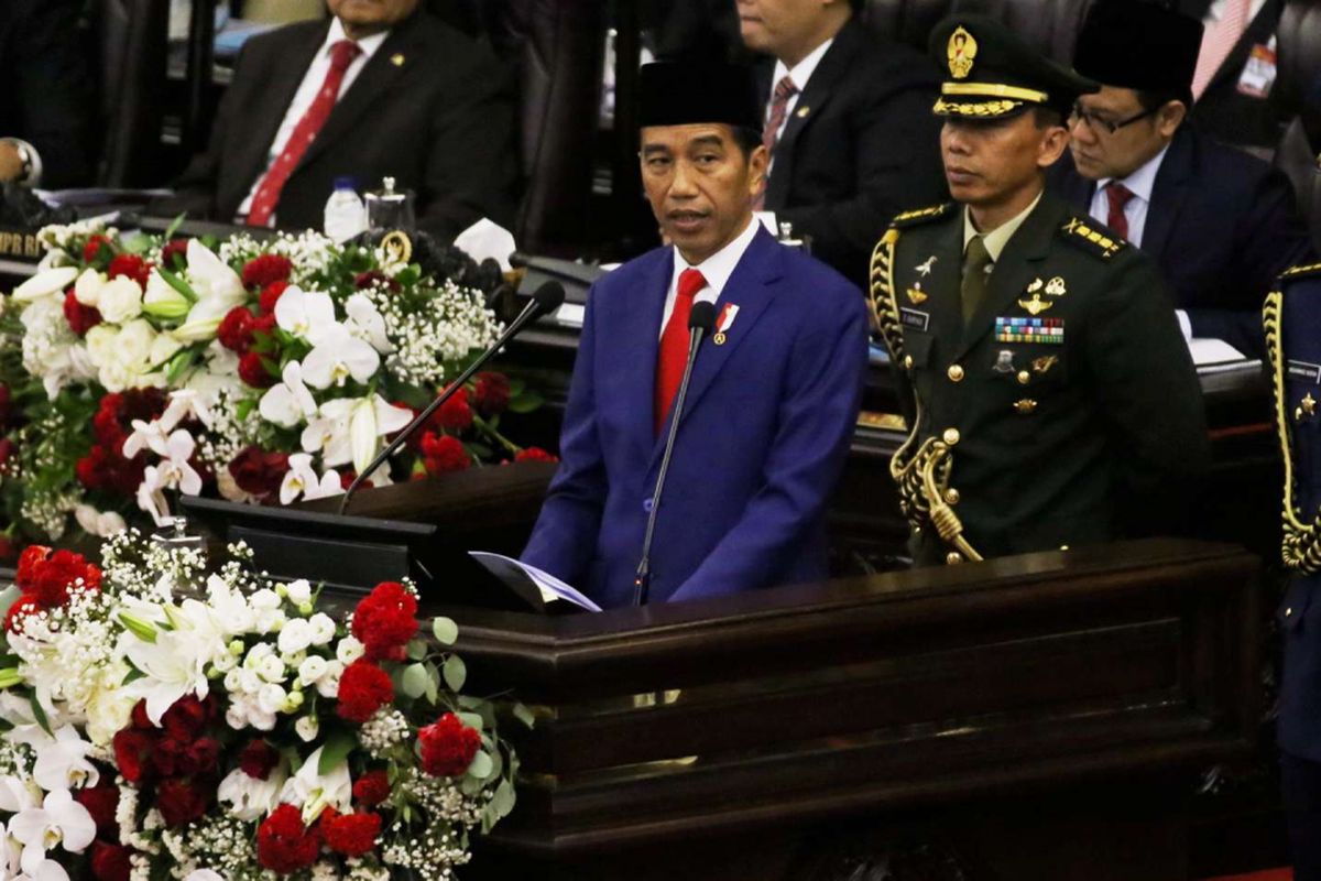 Presiden Joko Widodo memberikan pidato kenegaraan pada sidang tahunan Majelis Permusyawaratan Rakyat Republik Indonesia Tahun 2018 di Kompleks Parlemen, Senayan, Jakarta, Kamis (16/8/2017). Presiden Joko Widodo menyampaikan pidato, yakni pidato kenegaraan dalam rangka Hari Ulang Tahun RI ke 73.