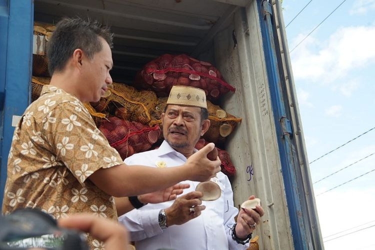 Mentan Syahrul Yasin Limpo, saat memantau stok bahan pangan.