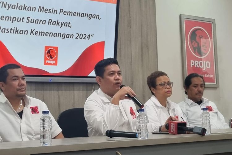 Ketua Badan Pemenangan Pilpres Relawan Projo, Panel Barus di DPP Projo, Jakarta, Senin (25/9/2023).