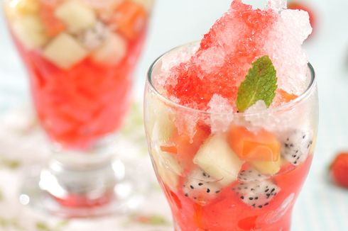 Resep Es Fruity Jelly, Bikin Es Buah Rumahan Porsi Besar 