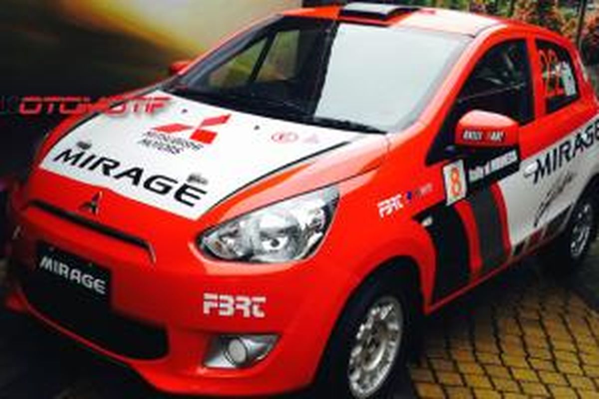 Mirage versi Reli racikan FBRT Sports yang dikemudikan pereli Subhan Aksa di Kejuaraan Nasional Sprint Rally 2014.