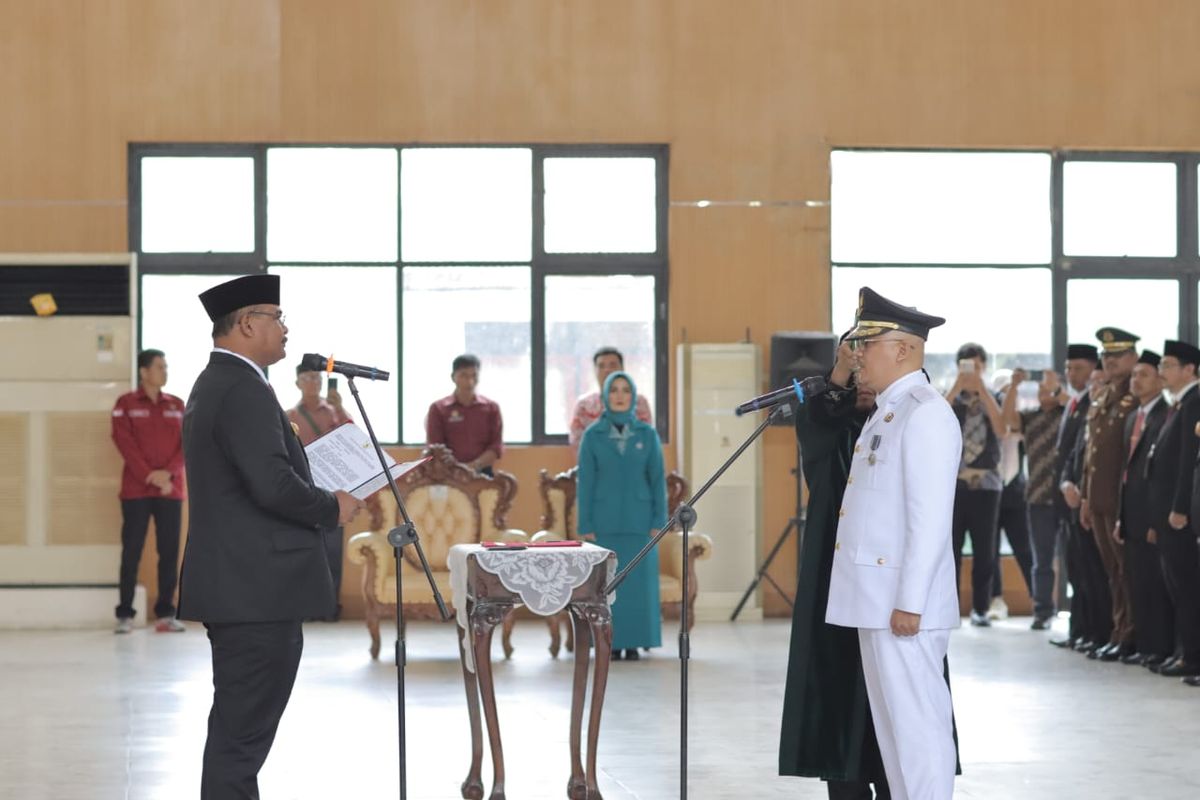 Prosesi pelantikan Pj Bupati Belitung, Yuspian di Tanjung Pandan, Belitung, Minggu (31/12/2023).
