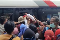 Berebut Minyak Goreng Bantuan Jokowi di Purworejo, Sejumlah Warga Terjatuh