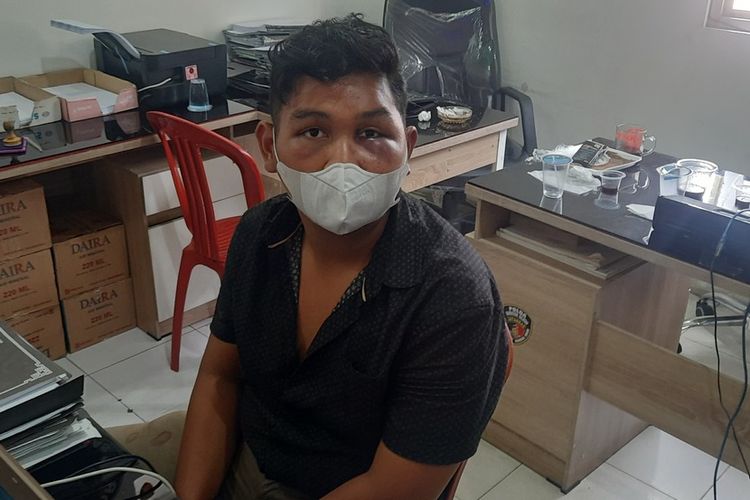 Kevin Dorantes Siagian (20) pelaku pencurian mobil saat berada di Polda Sumatera Selatan, Rabu (22/2/2023).