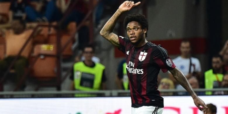 Luiz Adriano tentukan kemenangan AC Milan etas Empoli, Sabtu (29/8/2015). 