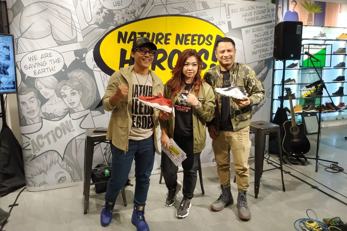 Musisi Nugie hadir dalam pembukaan toko baru Timberland di Central Park, Jakarta, Jumat (4/5/2019).