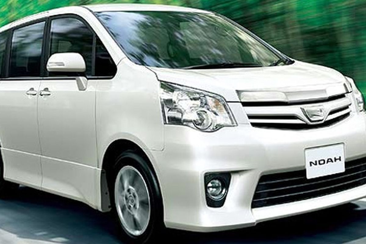 Noah, dipasarkan Toyota Indonesia dengan nama Nav-1 bulan depan.