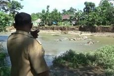 Jembatan Hanyut Dihantam Banjir Bah, Akses Kelurahan dan Desa Ini Putus