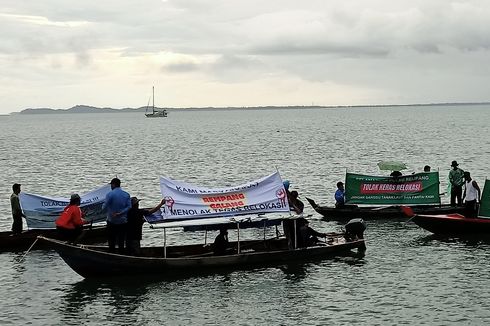 Aksi di Laut, Nelayan Sembulang Tolak Relokasi untuk Rempang Eco-City