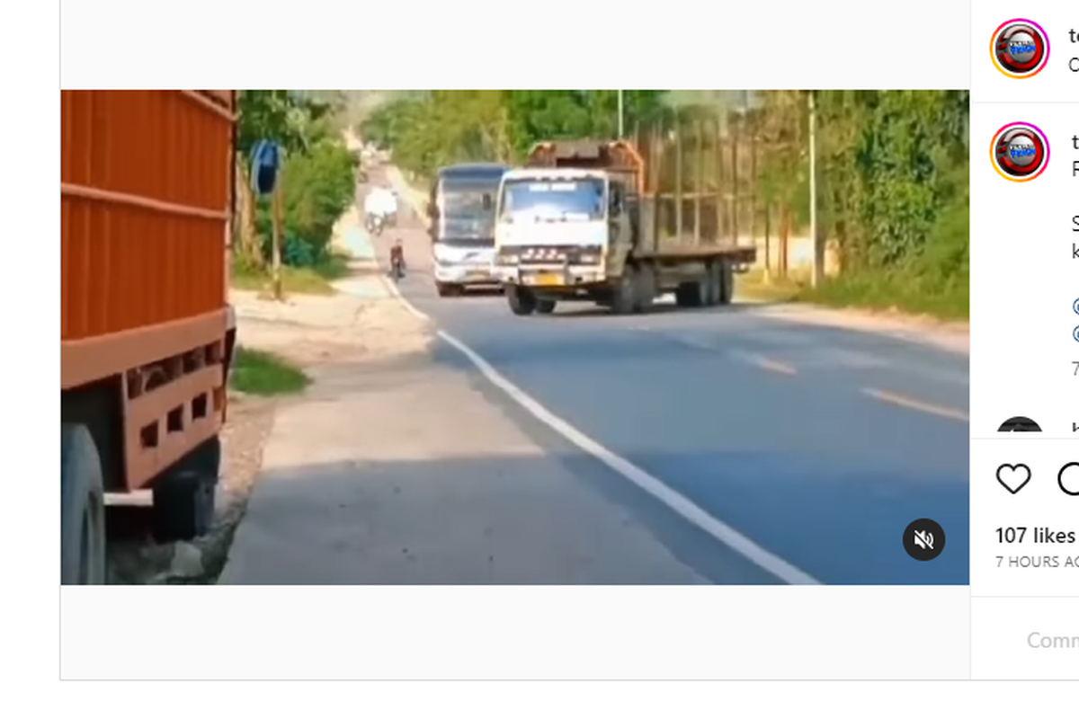 Video bus hampir tabrak truk