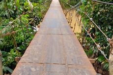 Jembatan Gantung Viral yang Dilintasi Guru di Pedalaman Jambi Akhirnya Bisa Dilalui