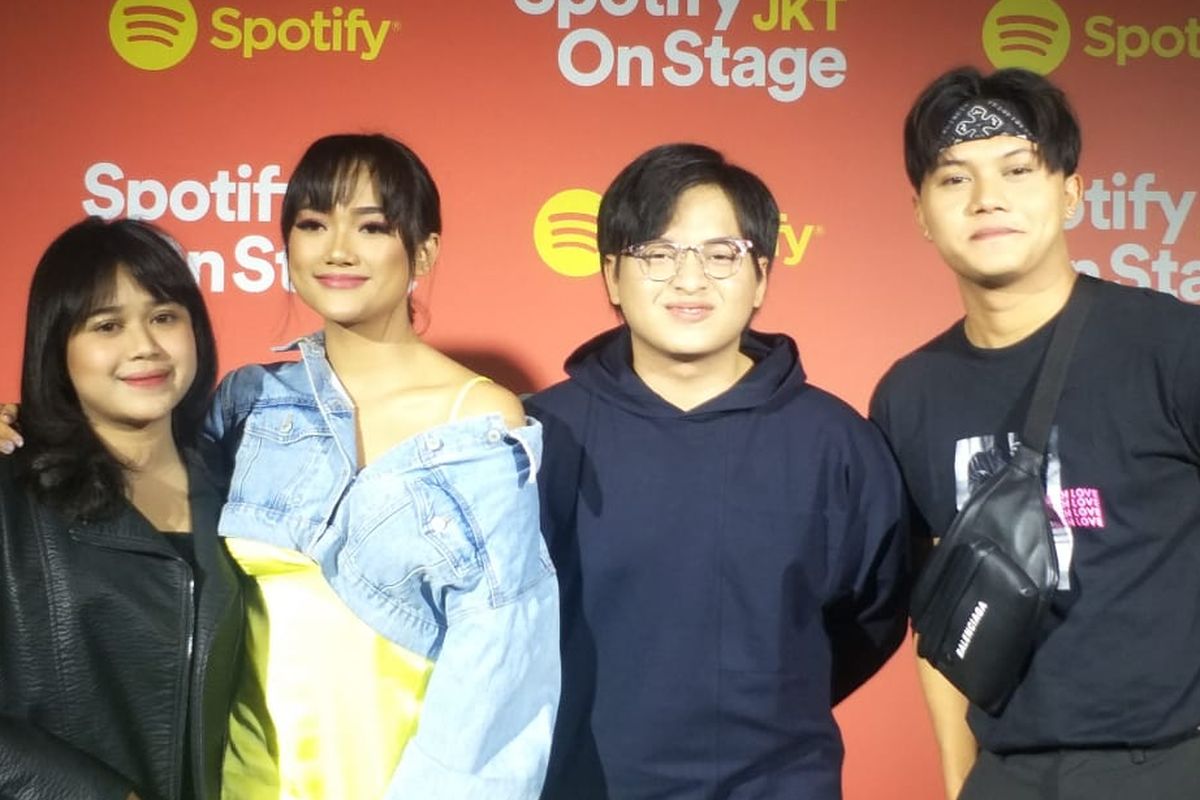 Brisia Jodie, Marion Jola, Arsy Widianto dan Rizky Febian dalam jumpa pers Spotify On Stage di Hotel Grand Mercure, Kemayoran, Jakarta Pusat, Jumat (4/10/2019).