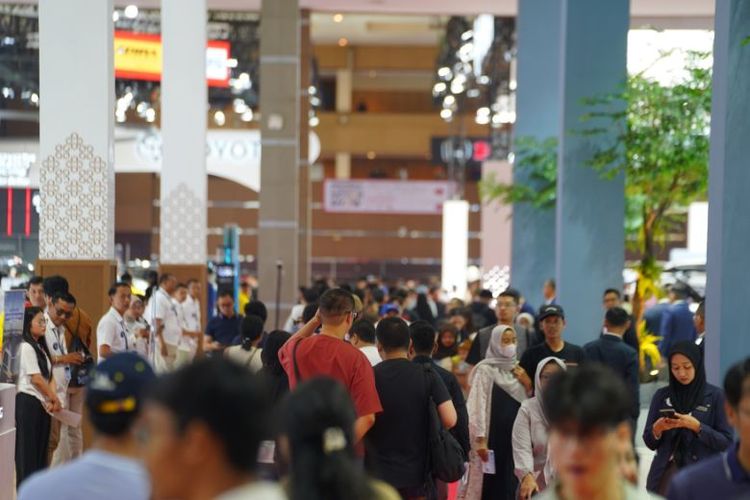 Dongkrak ekonomi, Indonesia International Motor Show (IIMS) 2026 libatkan usaha mikro kecil dan menengah (UMKM) dalam gelaran pemeran otomotif.
