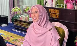 Alami Delirium, Ibu Oki Setiana Dewi Dirawat Saat Jalankan Ibadah Haji