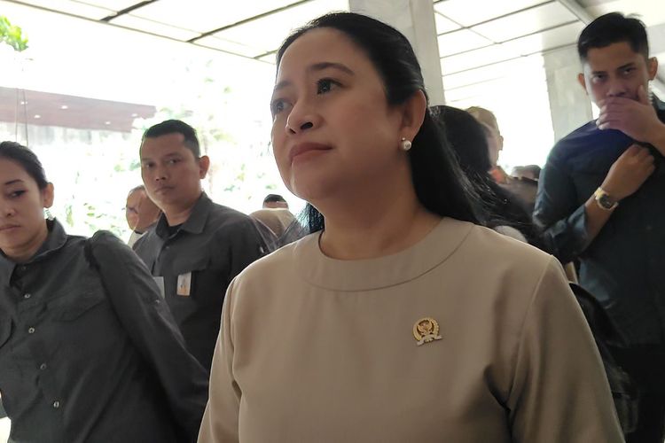 Ketua DPR Puan Maharani ditemui di Kompleks Parlemen Senayan, Jakarta, Selasa (21/11/2023).