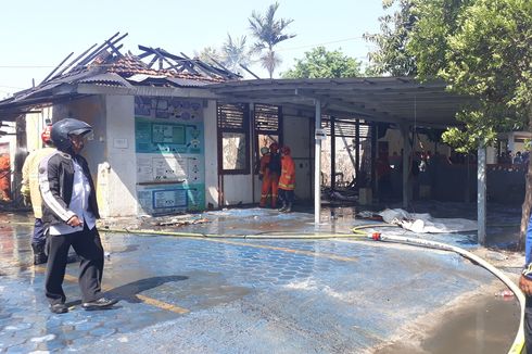 Gudang dan Ruang Tunggu Rutan Pondok Bambu Terbakar