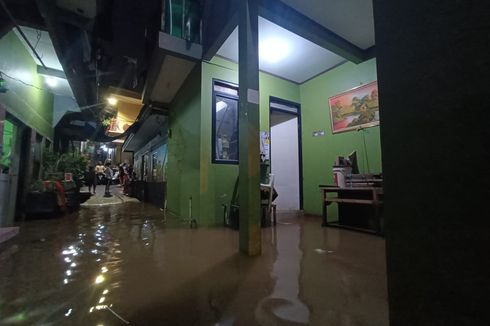 Update Banjir di Jakarta Pukul 11.00 WIB: 3 Ruas Jalan dan 5 RT Masih Tergenang Air