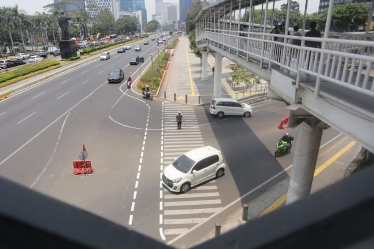 Trotoar yang terintegrasi dengan moda trasnportasi di DKI Jakarta