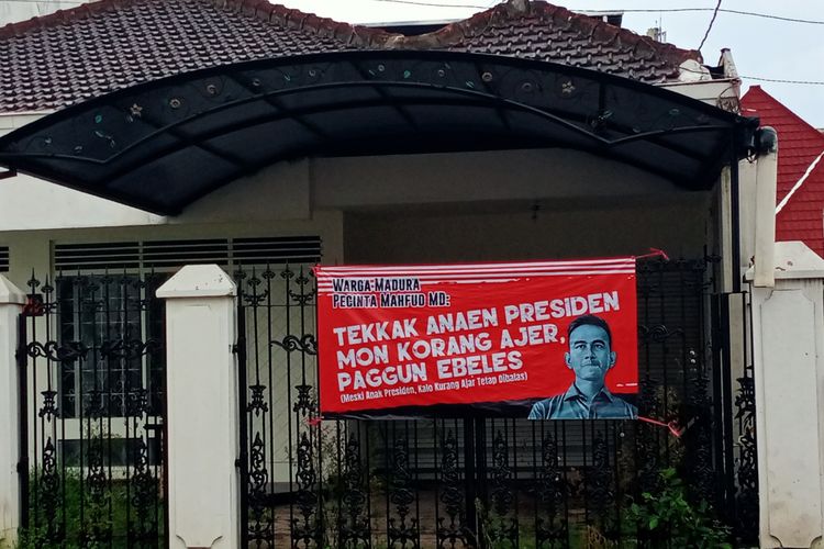 Salah satu spanduk penolakan terhadapa cawapres nomor urut 2 Gibran Rakabuming Raka yang sempat ada di Jalan Kaliurang, Kota Malang, Jawa Timur. 