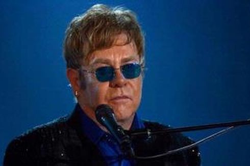 Elton John Akan Terima Brit Icon Award
