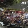 Video dan Foto Ribuan Pemudik Jebol Pos Penjagaan Bekasi-Karawang, Petugas Kewalahan