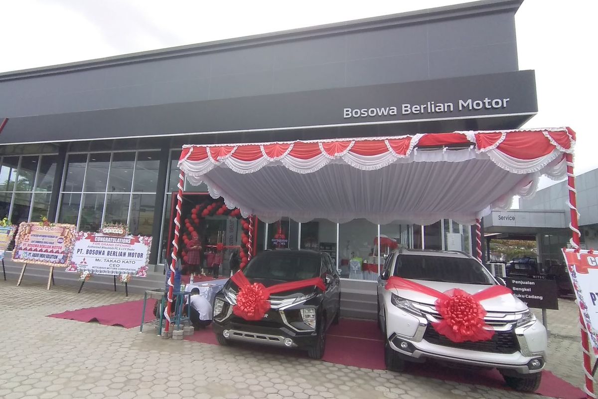 Ilustrasi diler Mitsubishi di Jayapura, Papua.