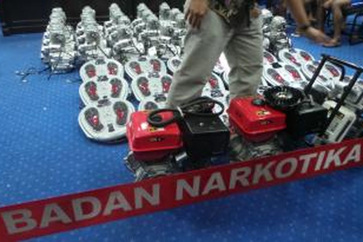 Barang bukti sabu jaringan Nigeria dan China yang diamankan Badan Narkotika Nasional. Total ada 103 kilogram sabu yang disita dari dua jaringan tersebut. Jumat (28/8/2015).