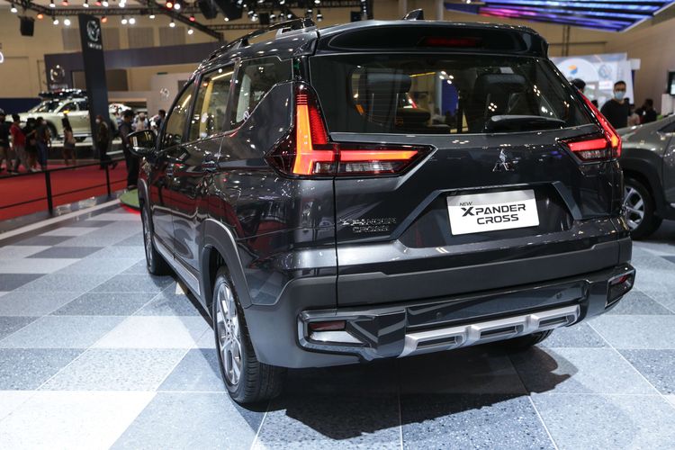 New Mitsubishi Xpander Cross dipamerkan di ajang Gaikindo Indonesia International Auto Show (GIIAS) 2022 di ICE BSD, Tangerang, Sabtu (13/8/2022).