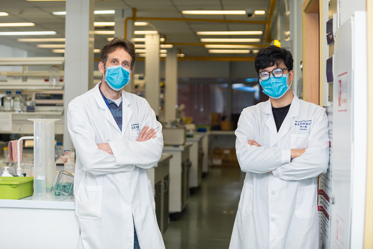 Staf akademik dan mahasiswa di School of Science XJTLU.