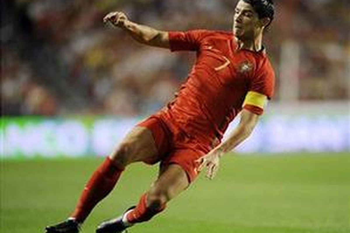 Penyerang Real Madrid dan tim nasional Portugal, Cristiano Ronaldo.