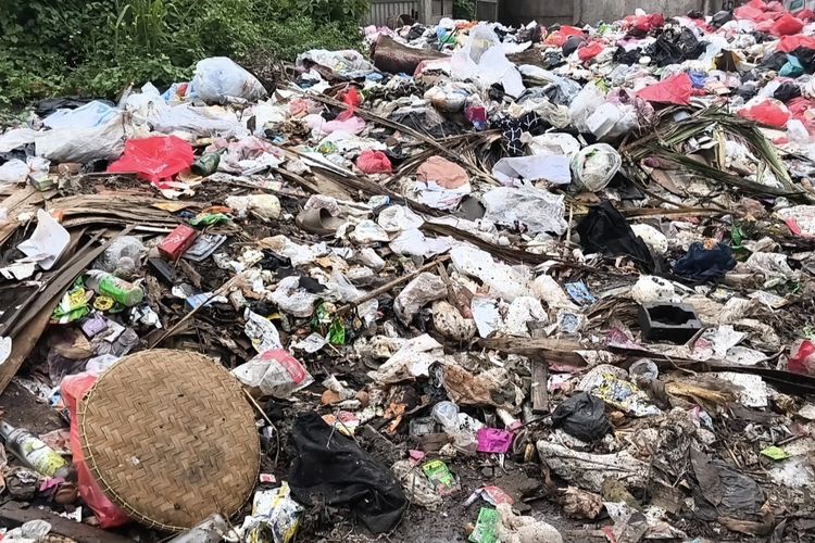 Sampah Menumpuk di Duren Village, DLH Tangerang Akui Armada 80 Persen Saat Lebaran
